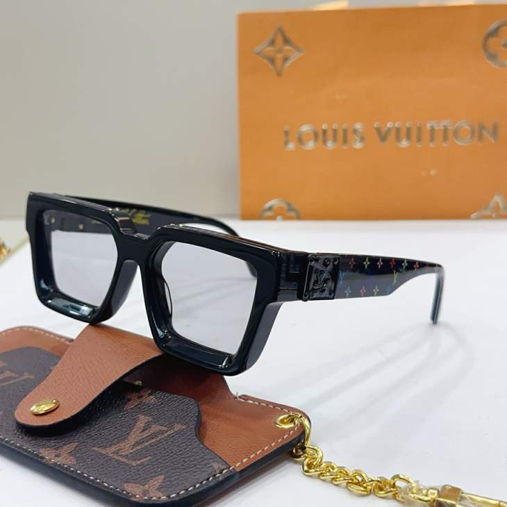 Picture of Louis Vuitton Sunglasses _SKUfw76407004fw